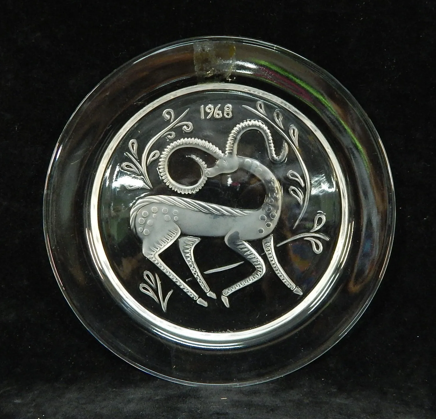 1968 Lalique 8" Crystal Gazelle Plate