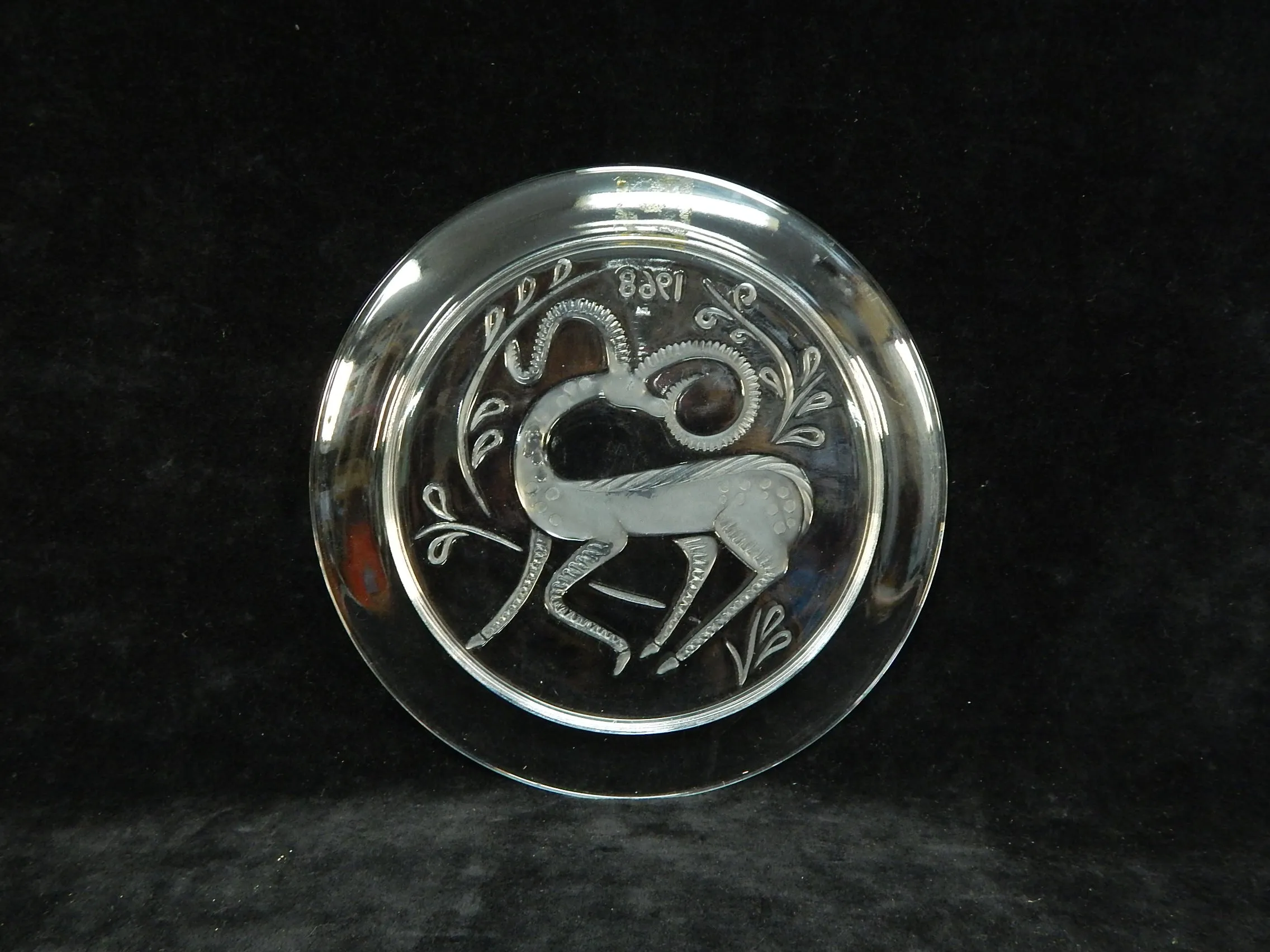 1968 Lalique 8" Crystal Gazelle Plate