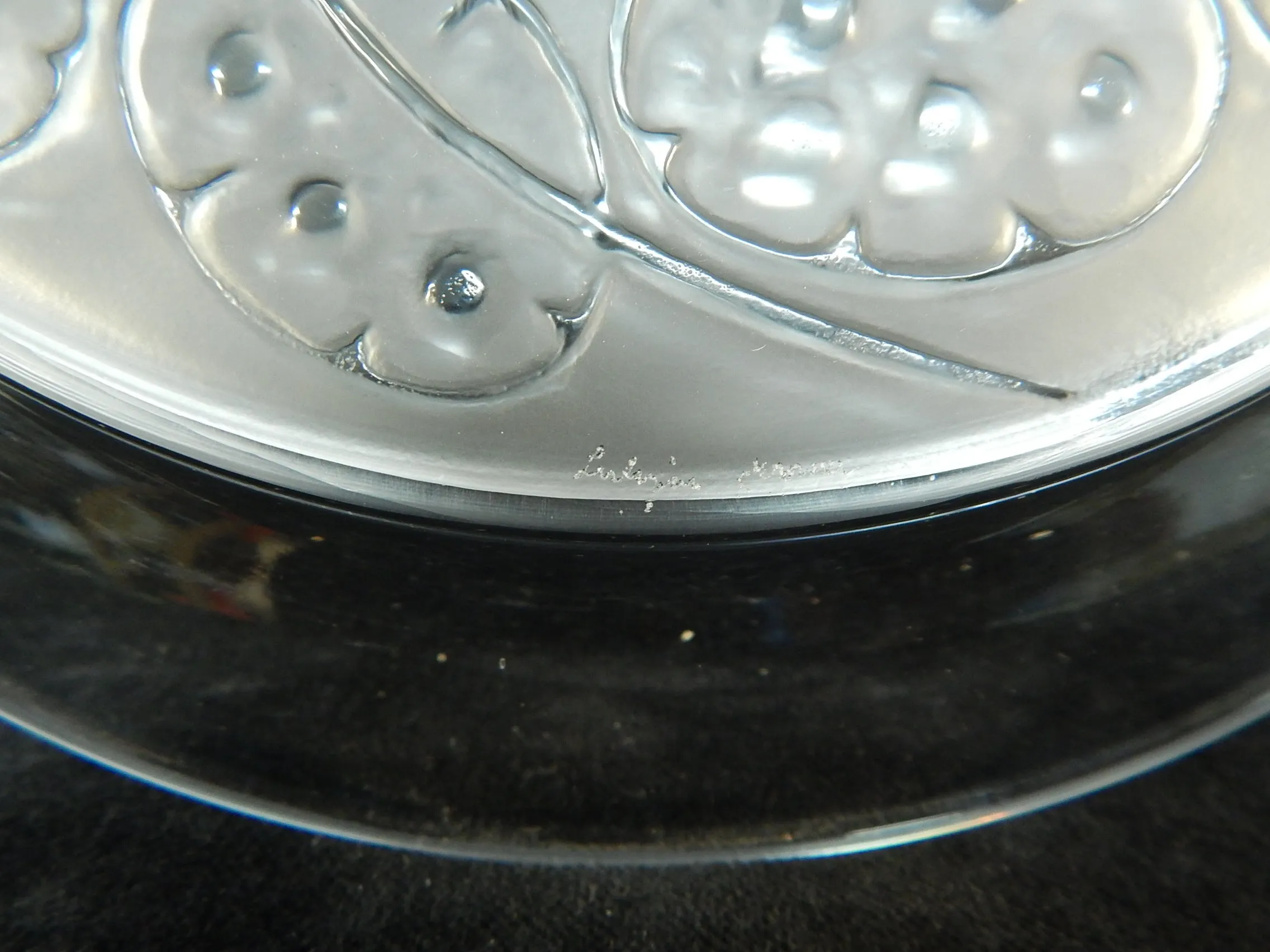 1974 Lalique 8" Crystal Silver Pennies Plate