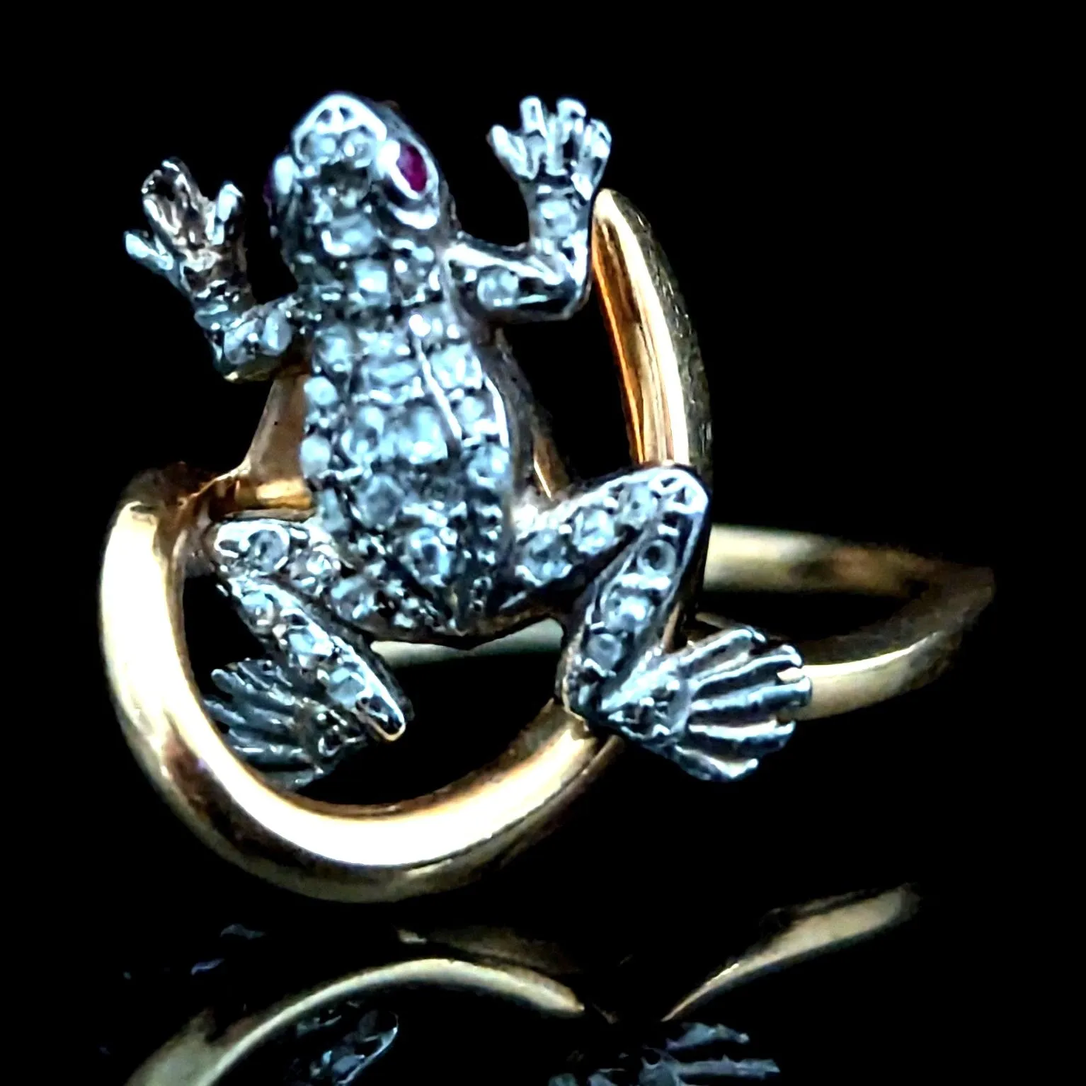 The Jarrow - Vintage Diamonds Rubies 14k Gold Frog Ring