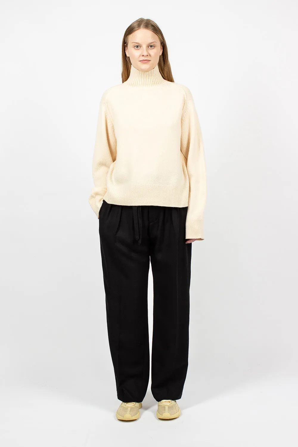 Turtleneck Sweater Cream Beige