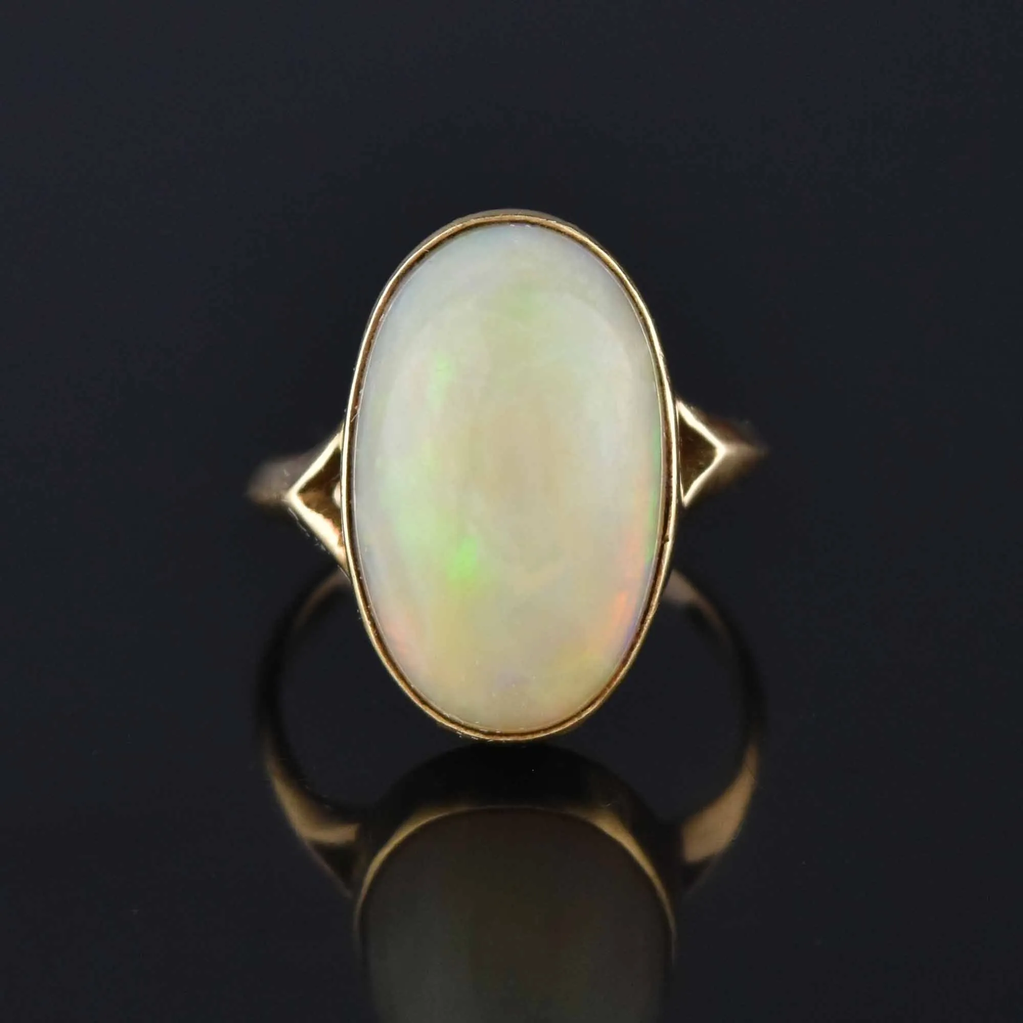 Vintage 14K Gold 12.5 CTW Opal Cabochon Ring