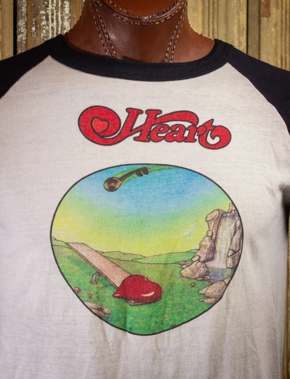 Vintage Heart Magazine Concert T shirt Raglan 1977 XL