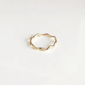 Wavy ring (R171)