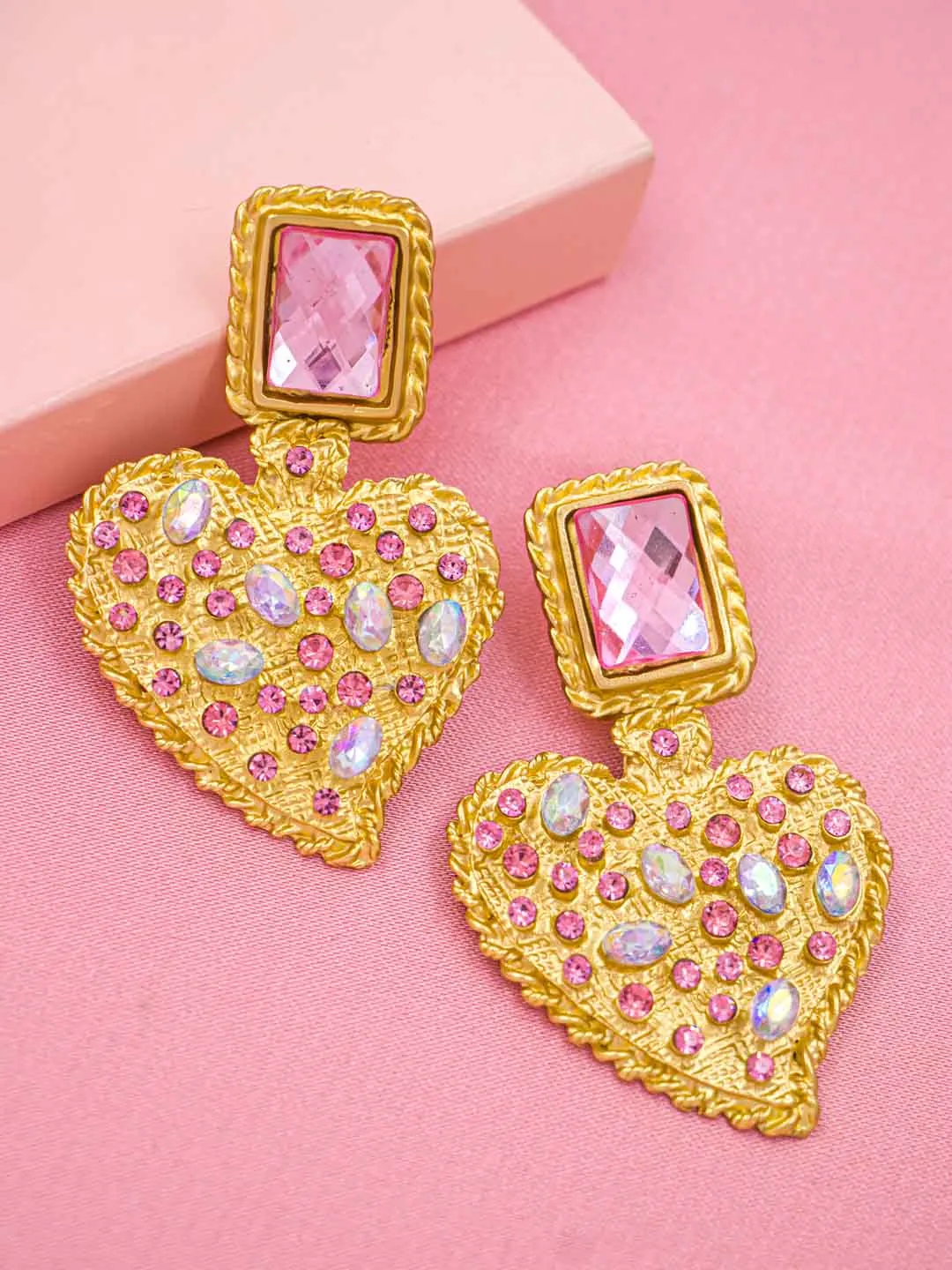 Zaarin Hearts Earring